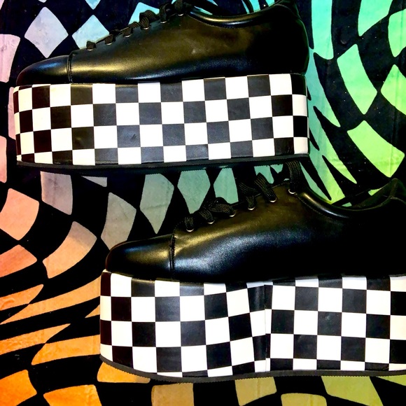 Checkered Platform Sneakers - Picture 1 of 5